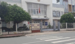 Nợ tiền doanh nghiệp, Phó đội quản lý thị trường bị cách chức